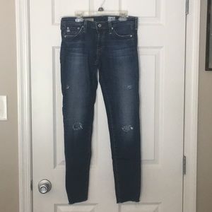 AG legging ankle distressed jeans size 26